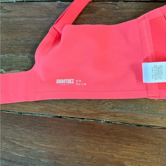 Aerie Smoothez And Target Set of 2 Sports Bras/Bralettes~ Size M 🍄 - Picture 4 of 8